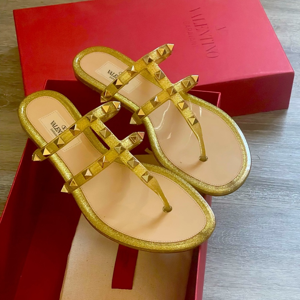 SOLD Valentino rockstud jelly sandals gold